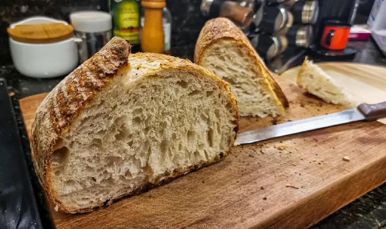 Pesquisa aponta presença de álcool em pão de forma