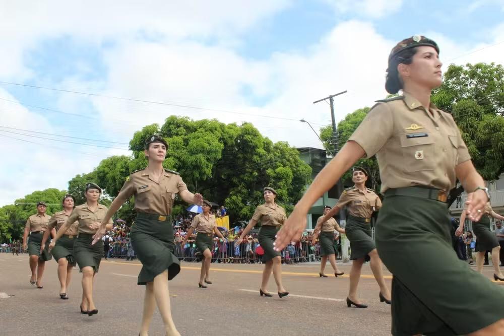 Governo federal publica decreto com regras para o alistamento militar feminino